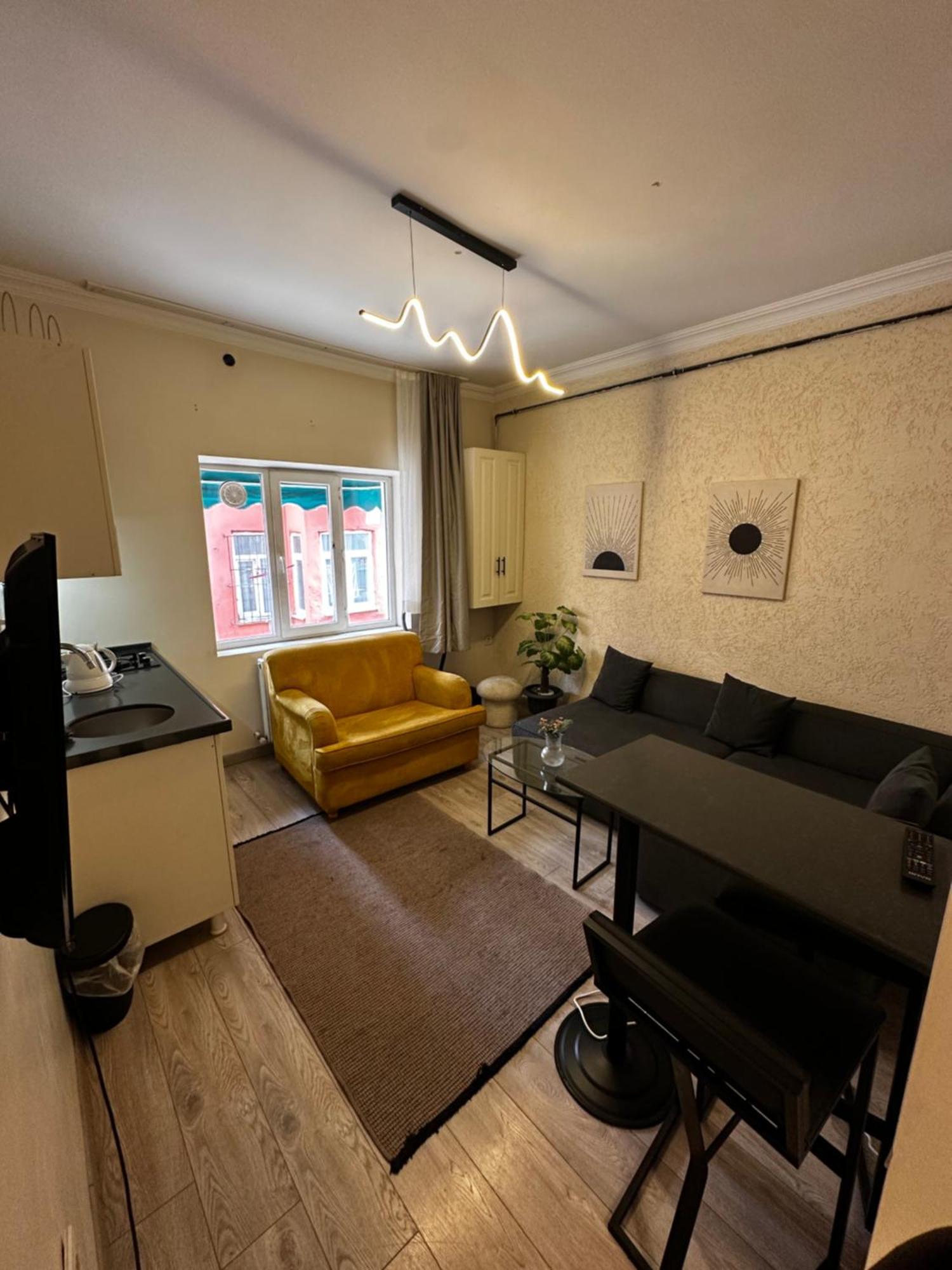 Taksim White Suit Истанбул Екстериор снимка